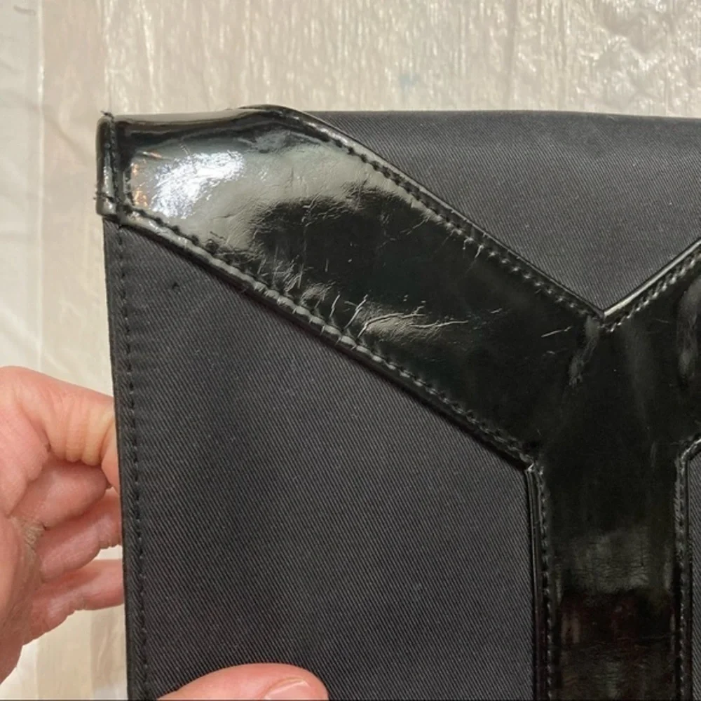YSL YVES SAINT LAURENT black cosmetic bag with built in Mirror